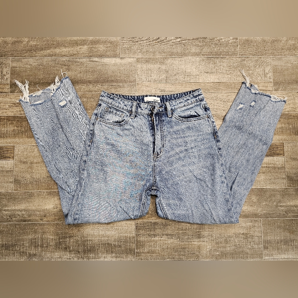Vervet Women's Jeans - Picture 2 of 13